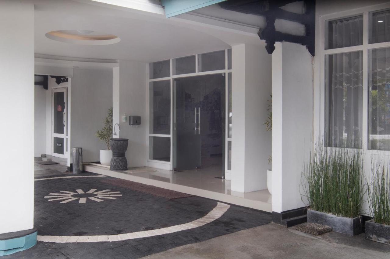 Hotel Galuh Anindita Джокякарта Екстериор снимка