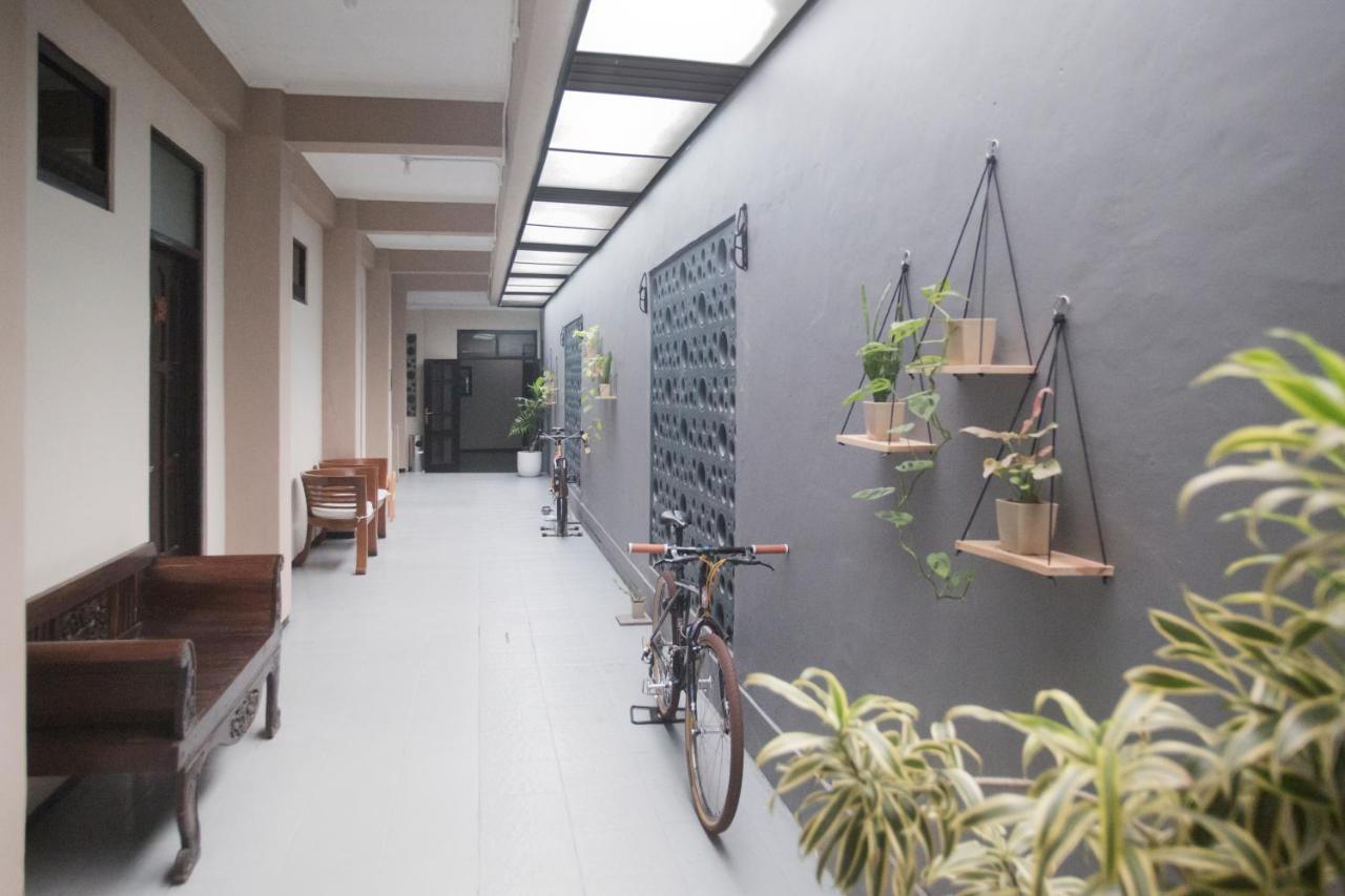 Hotel Galuh Anindita Джокякарта Екстериор снимка