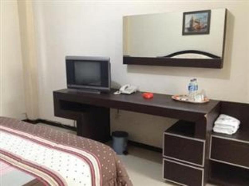 Hotel Galuh Anindita Джокякарта Екстериор снимка